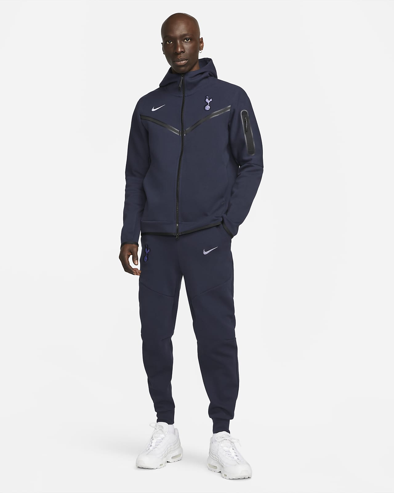 Veste de foot à capuche Nike Tottenham Hotspur Sport Essentials Windrunner  pour homme. Nike FR