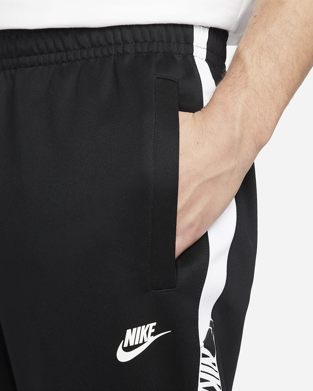 Pantalón Casual Nike Sportswear Club de Hombre | Innovasport