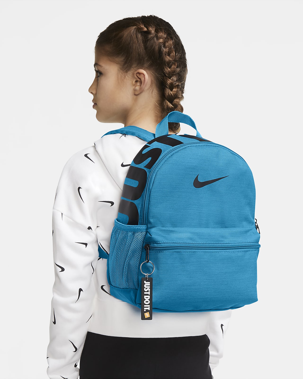 nike brasilia backpack size