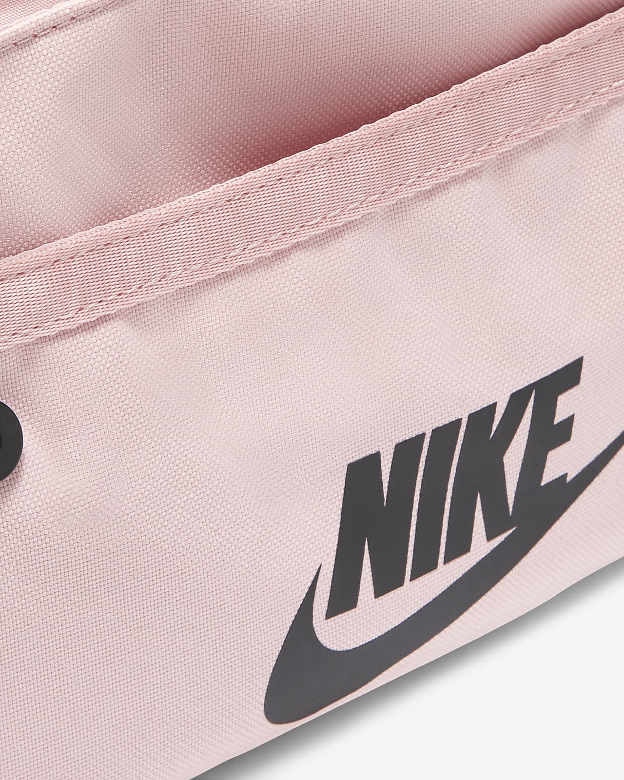 Nike Sportswear Women's Futura 365 Cross-Body Bag (3L). Nike GB