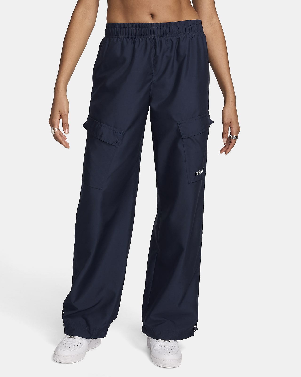 Nike Sportswear Essential Women's High-Waisted Woven Cargo Trousers (Plus  Size)