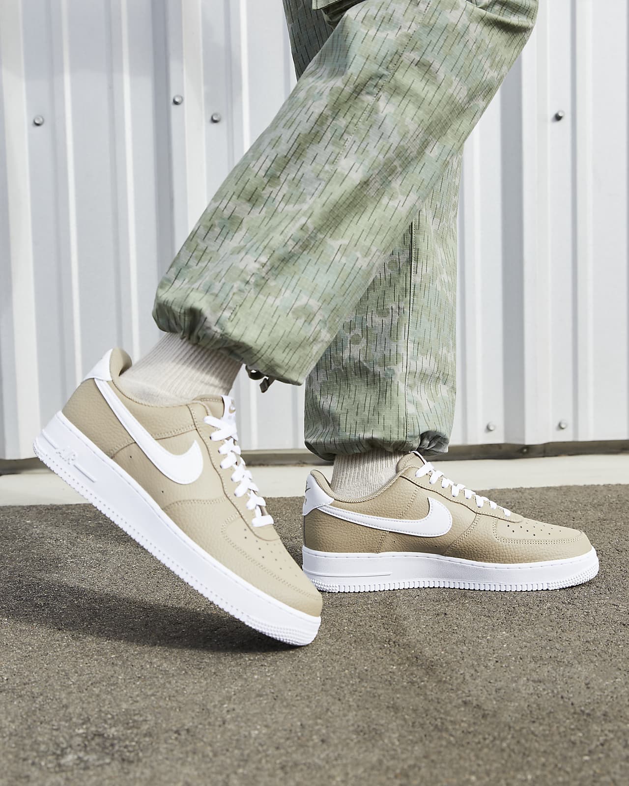 Nike Men's Air Force 1 '07 Casual Shoes