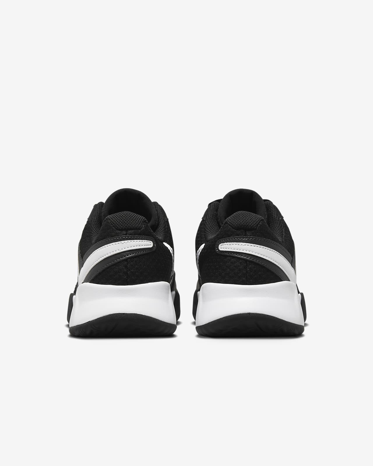 black tennis shoes nike