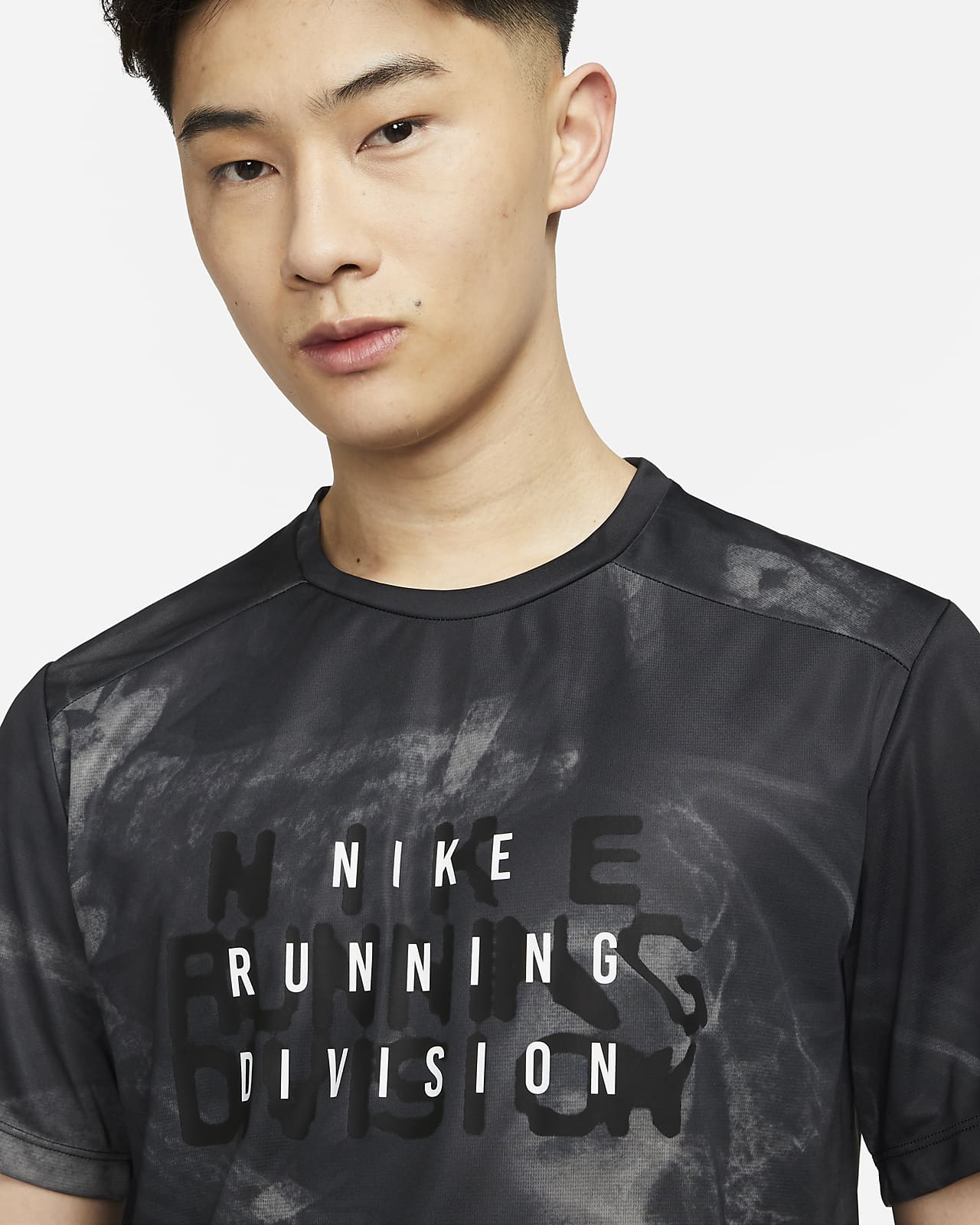 NIKE ランニング　Tシャツ　Mサイズ　ランニングディビジョン