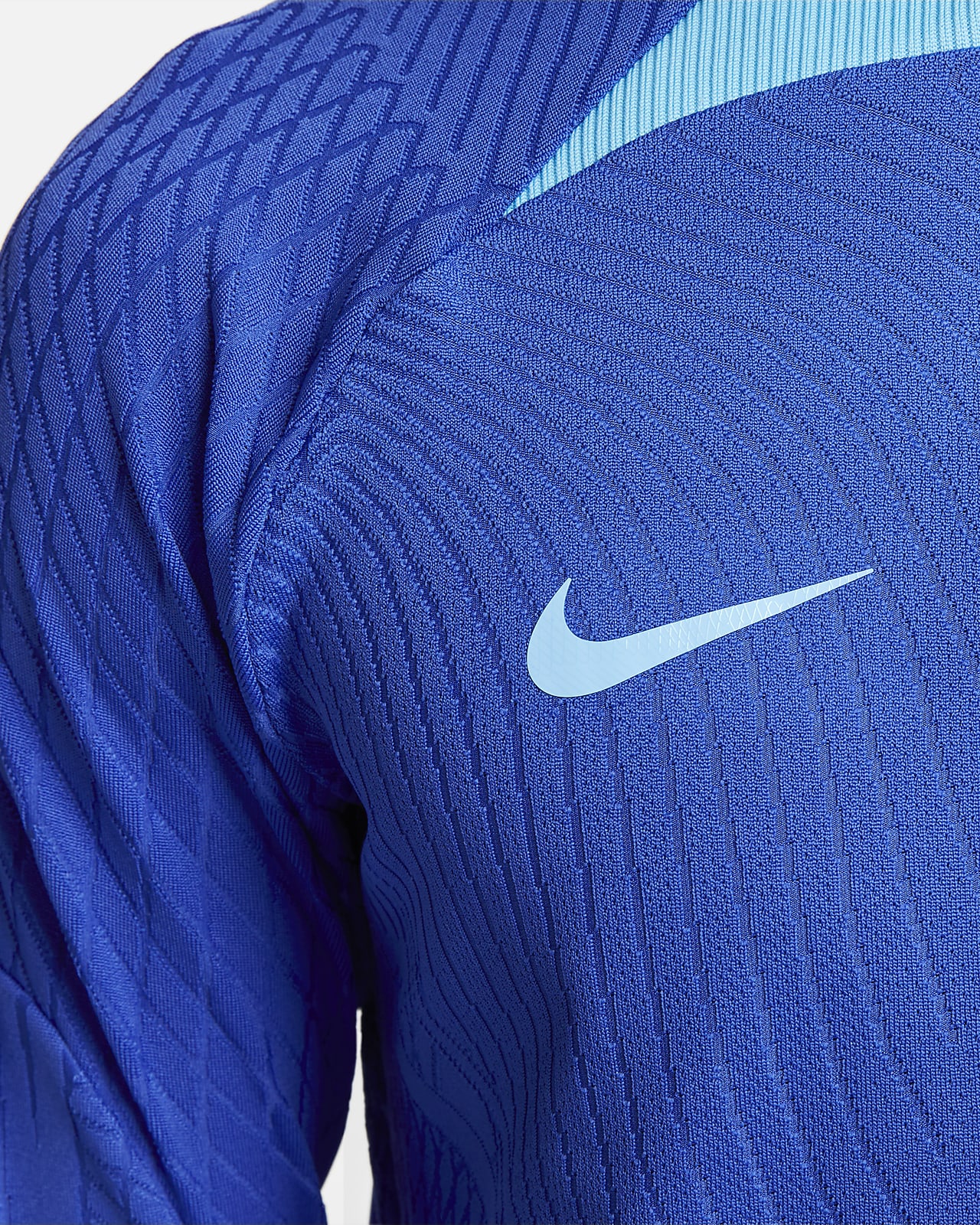 nike dri-fit strike