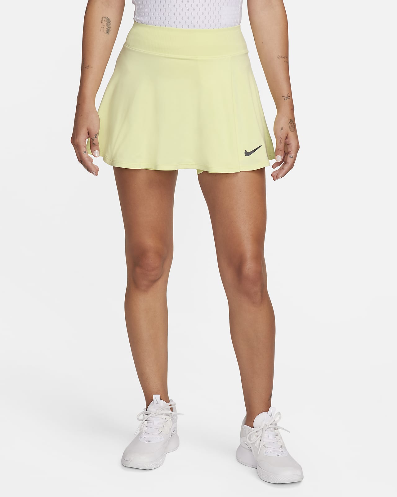 NikeCourt Dri-FIT Victory Women's Flouncy Skirt. Nike LU
