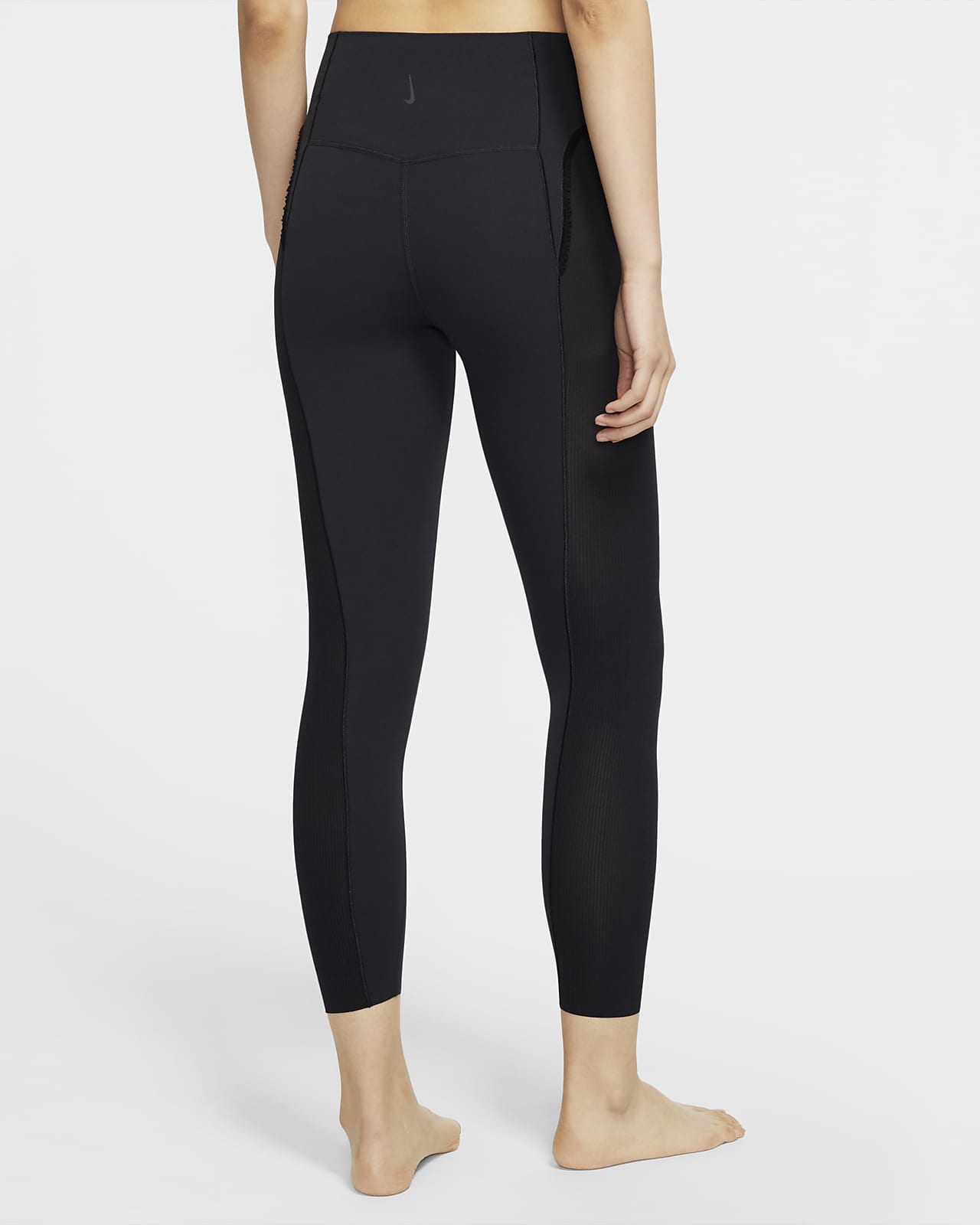 nike yoga leggings