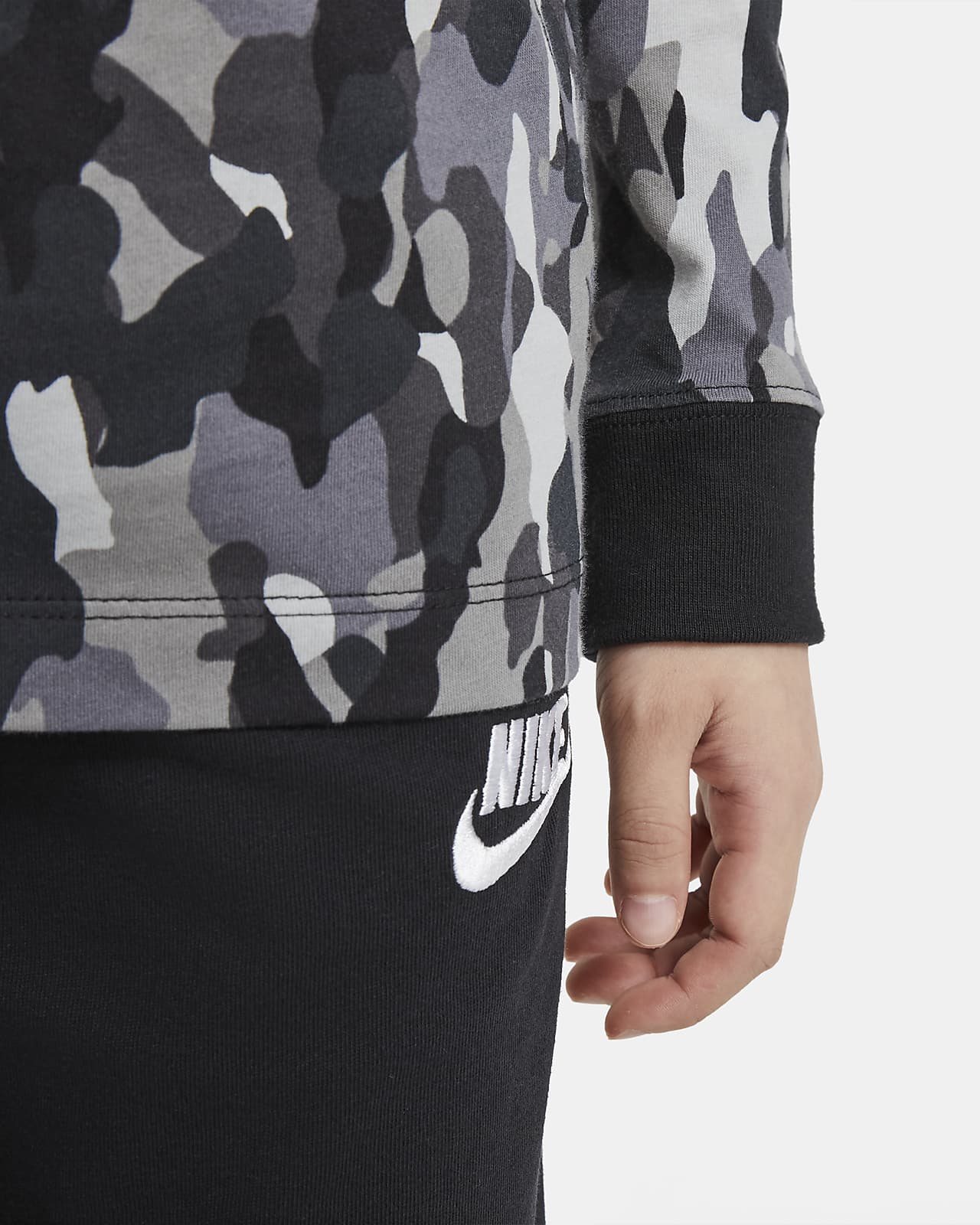 boys nike camo shirt