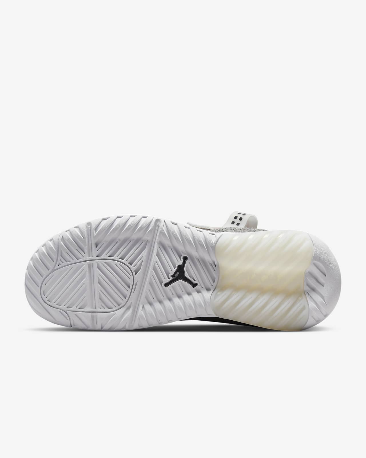 Calzado para mujer Jordan MA2. Nike MX