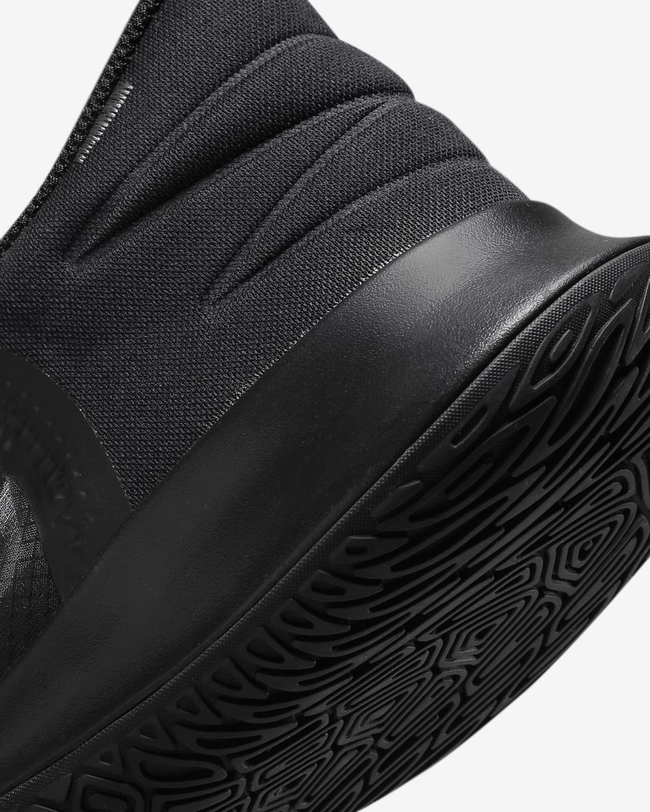 Kyrie Flytrap 5 Basketball Shoes. Nike AT