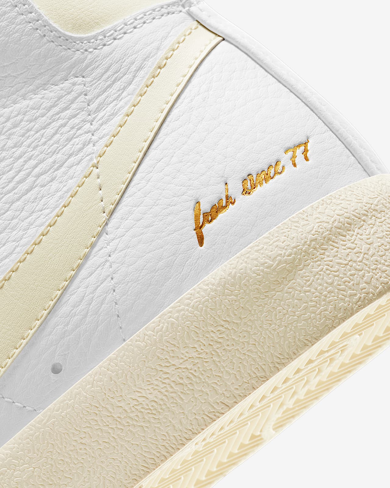 nike blazer mid vintage mens