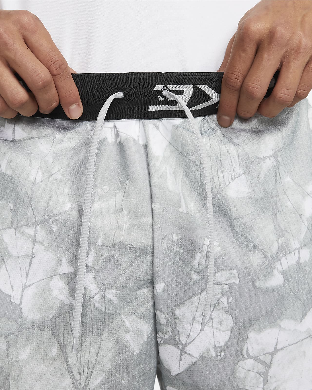 Patterned 2024 nike shorts