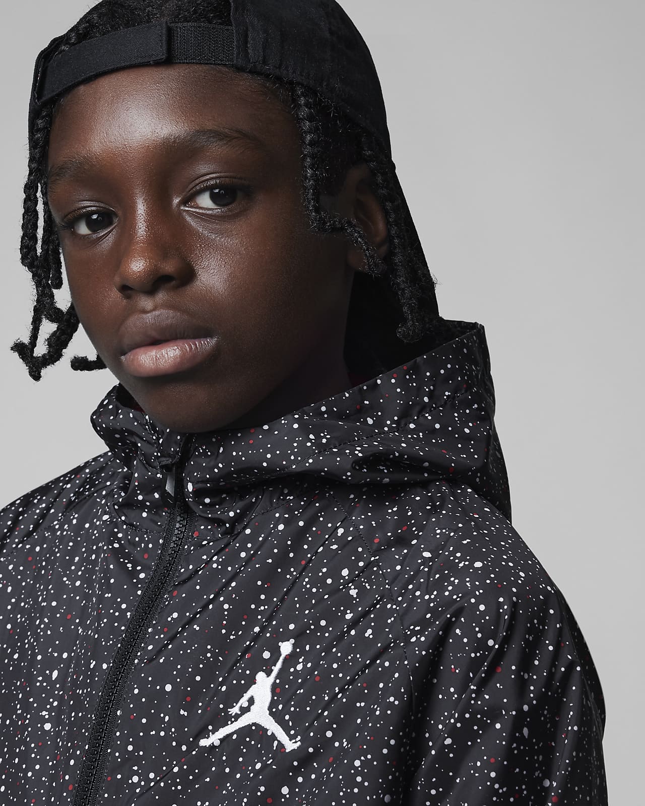 Jordan Older Kids' Hooded Colour-block Windbreaker. Nike DK