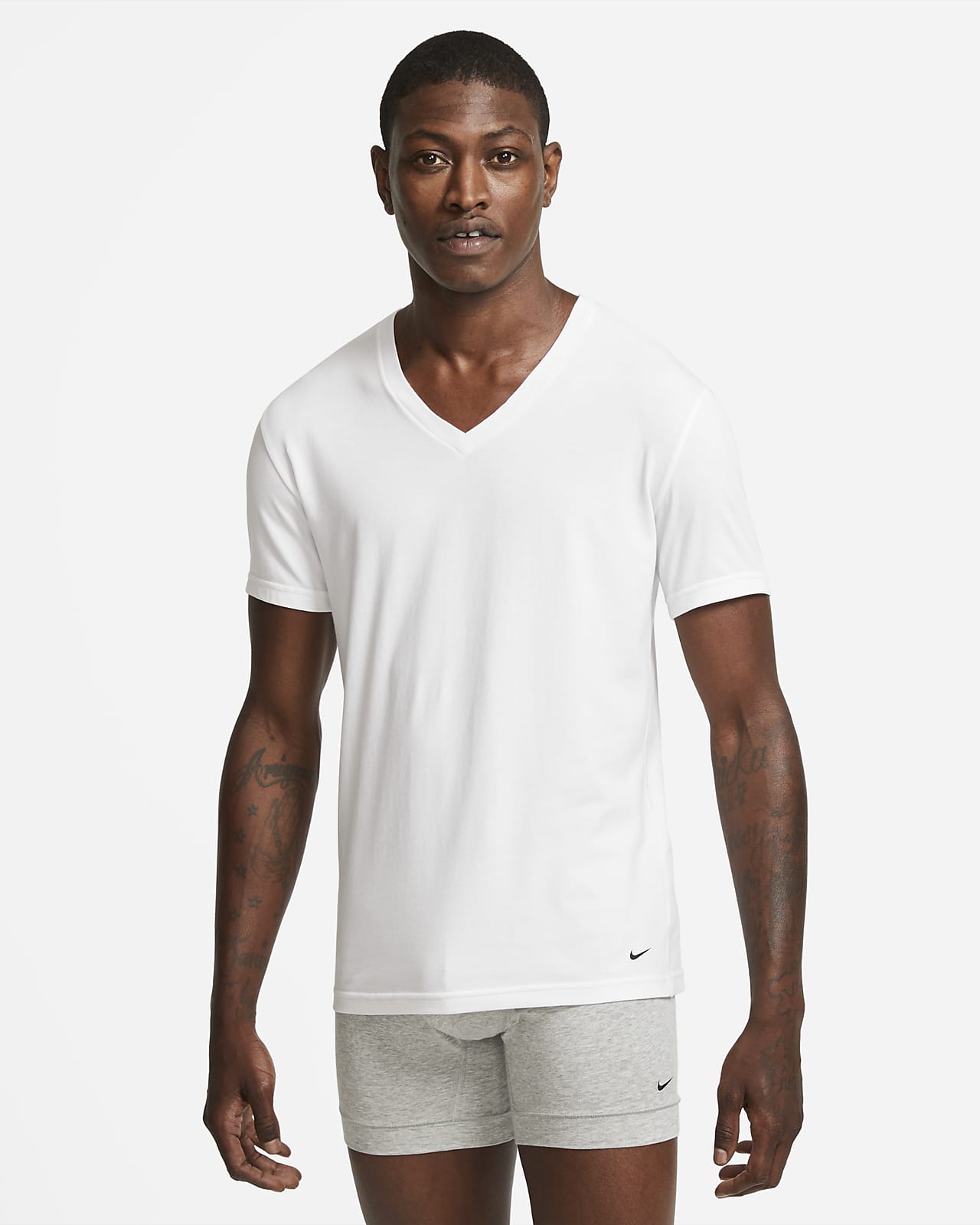 slim fit v neck