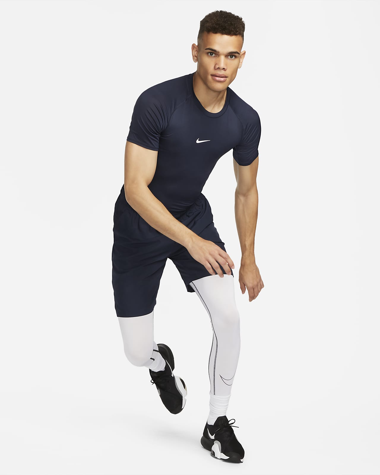 Haut à manches courtes Nike Pro Dri-FIT pour Homme. Nike LU