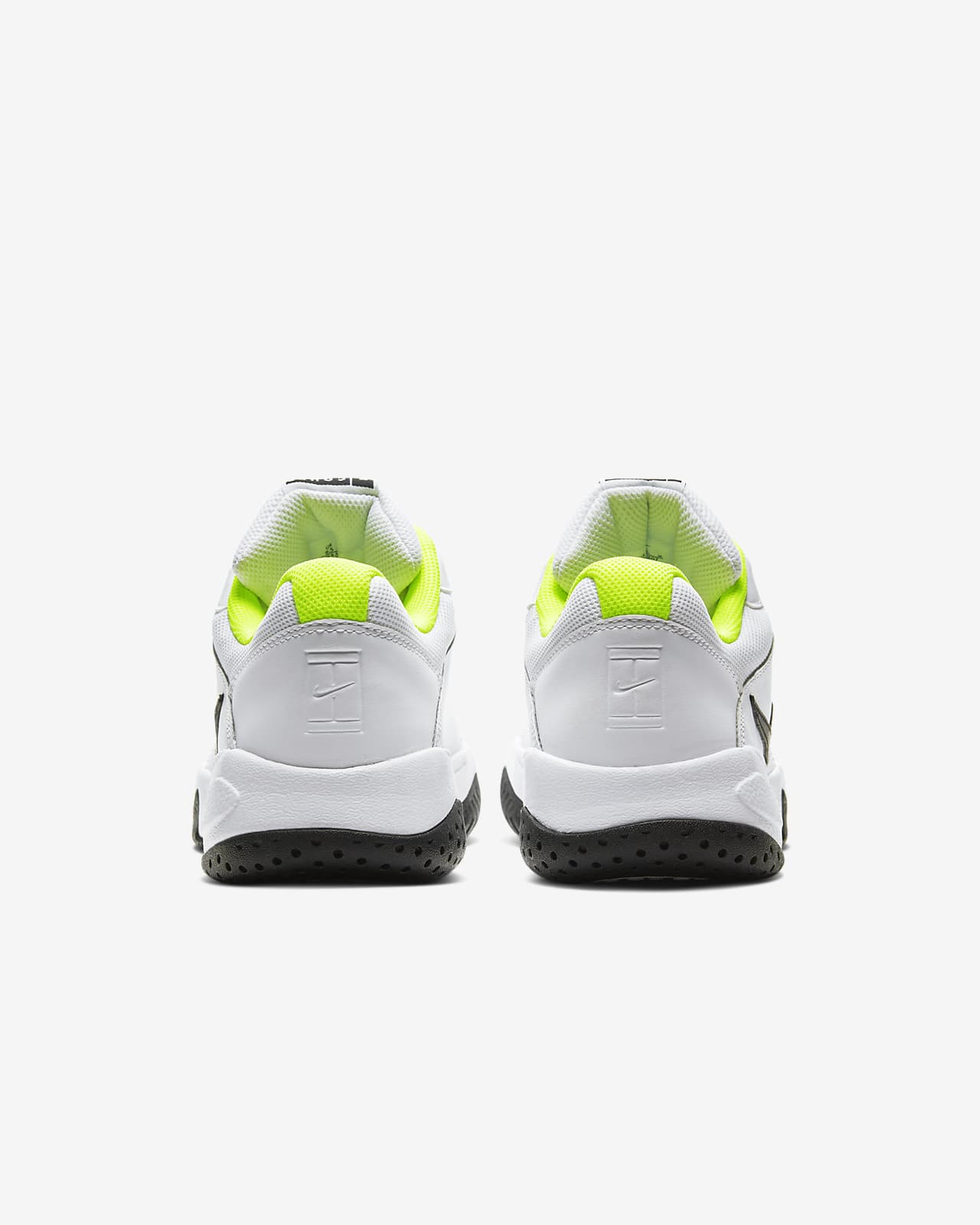 Hard Court Tennis Shoe. Nike SG