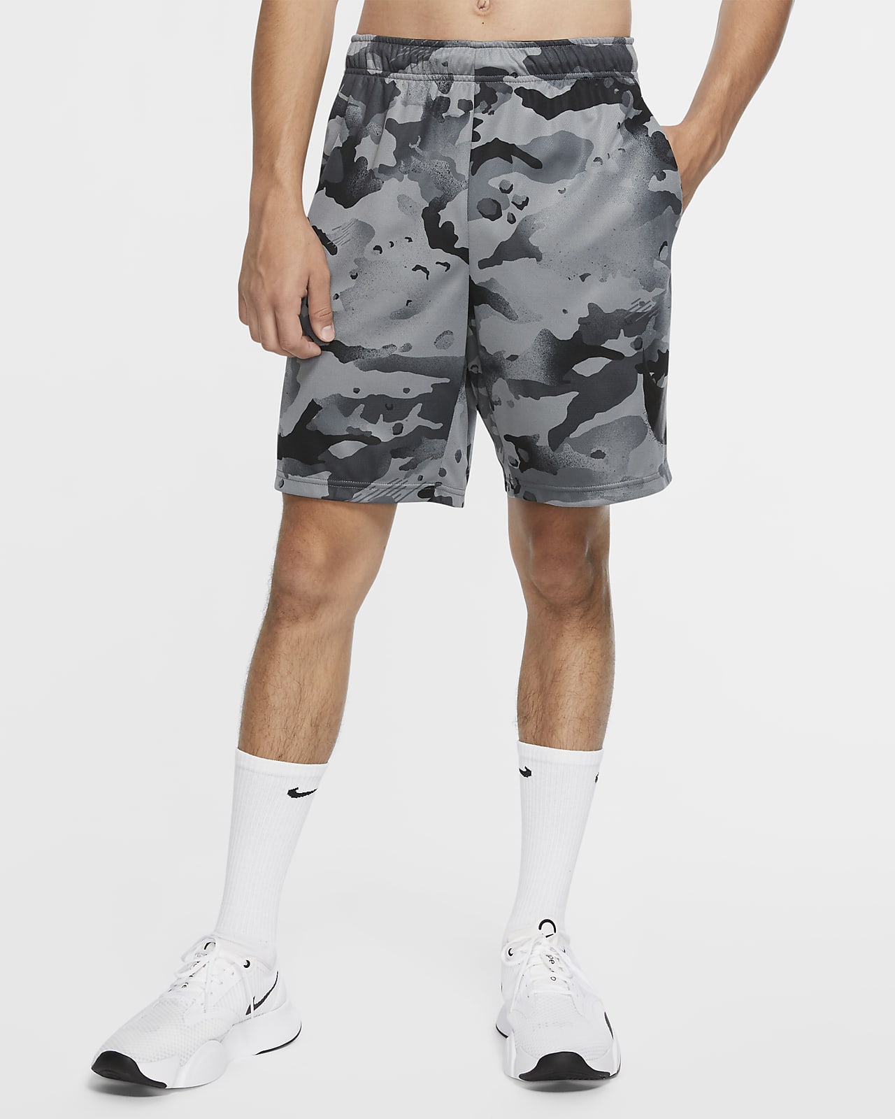 short nike camuflado