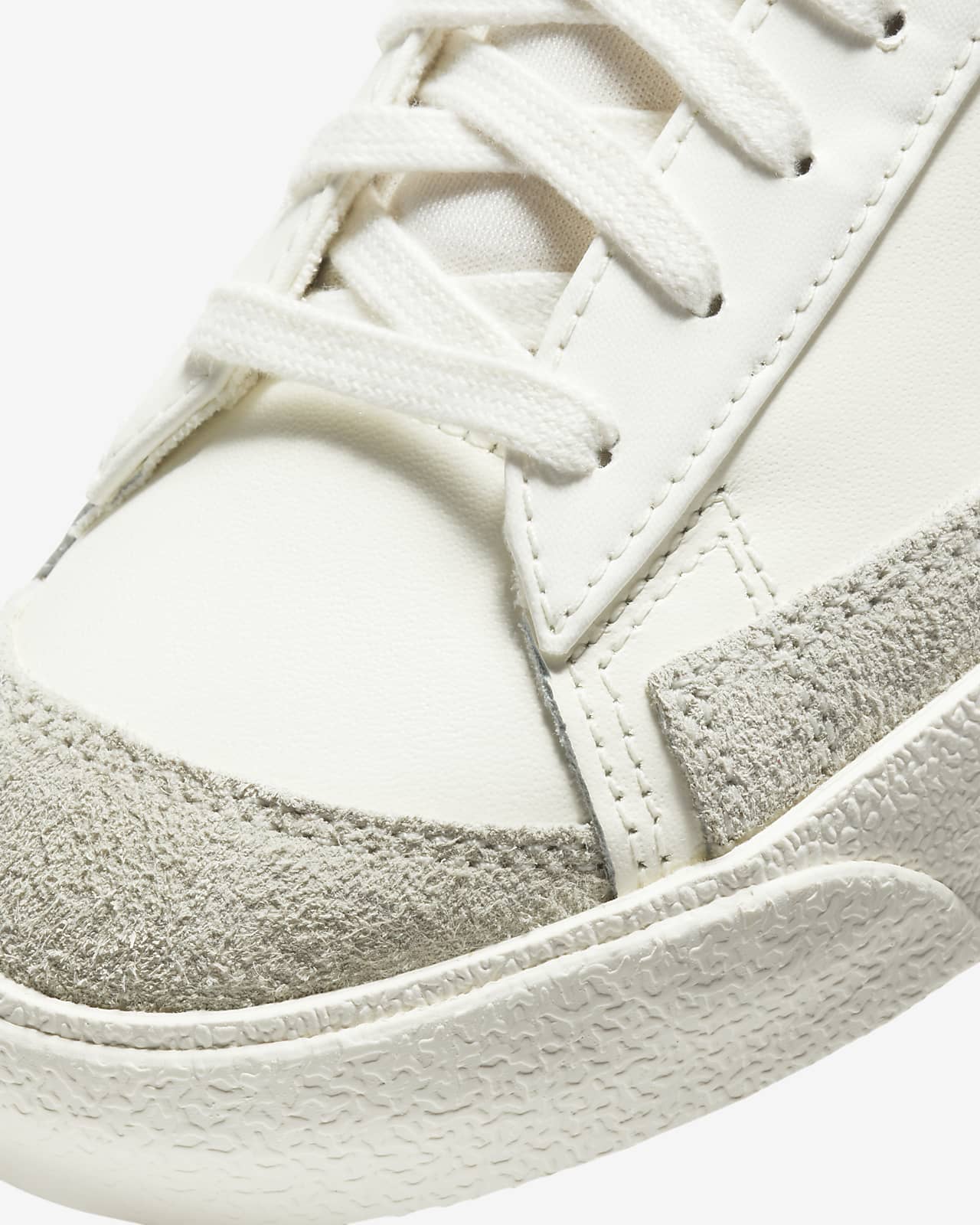 nike blazer low womens beige