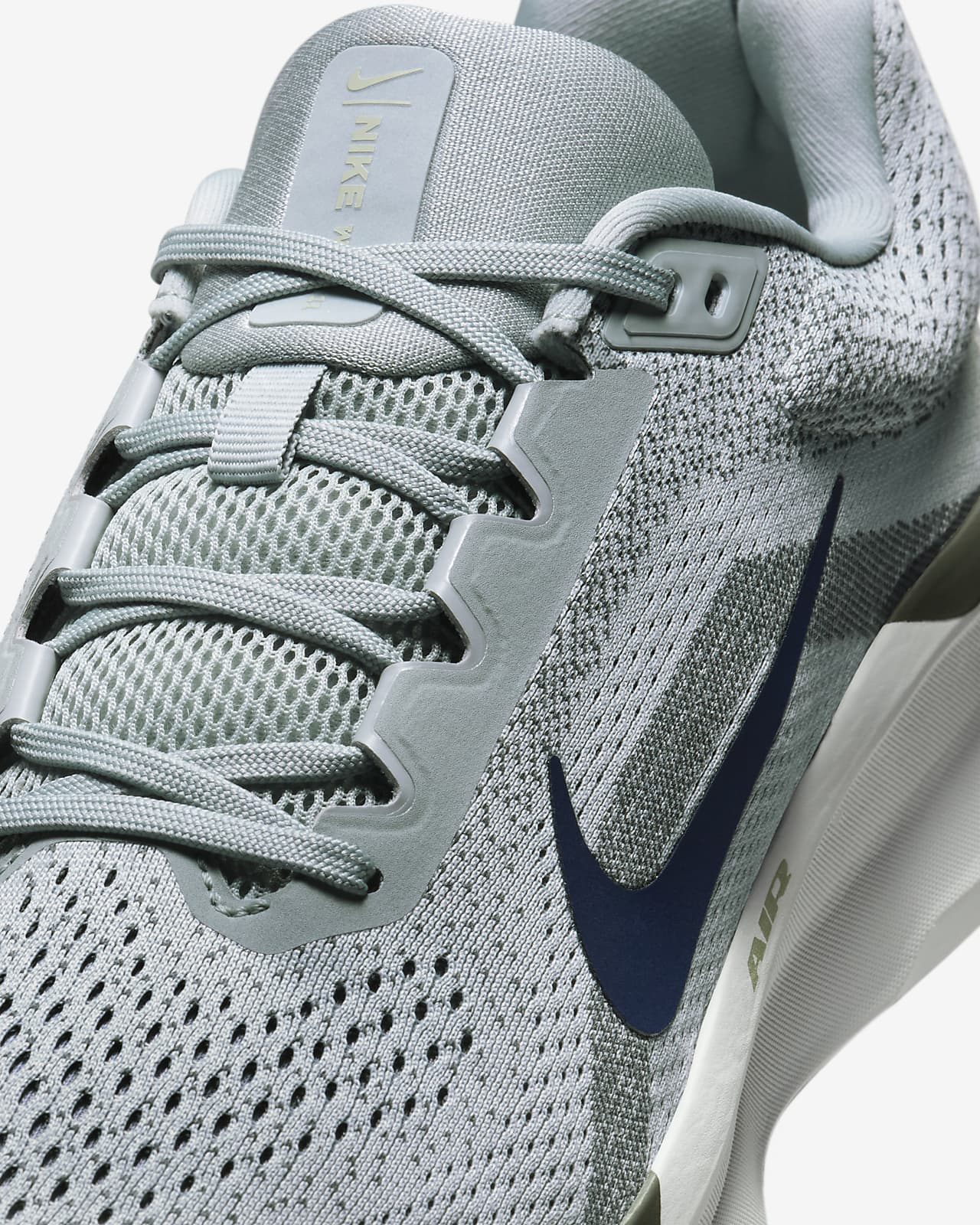 nike winflo 8 vs pegasus 39