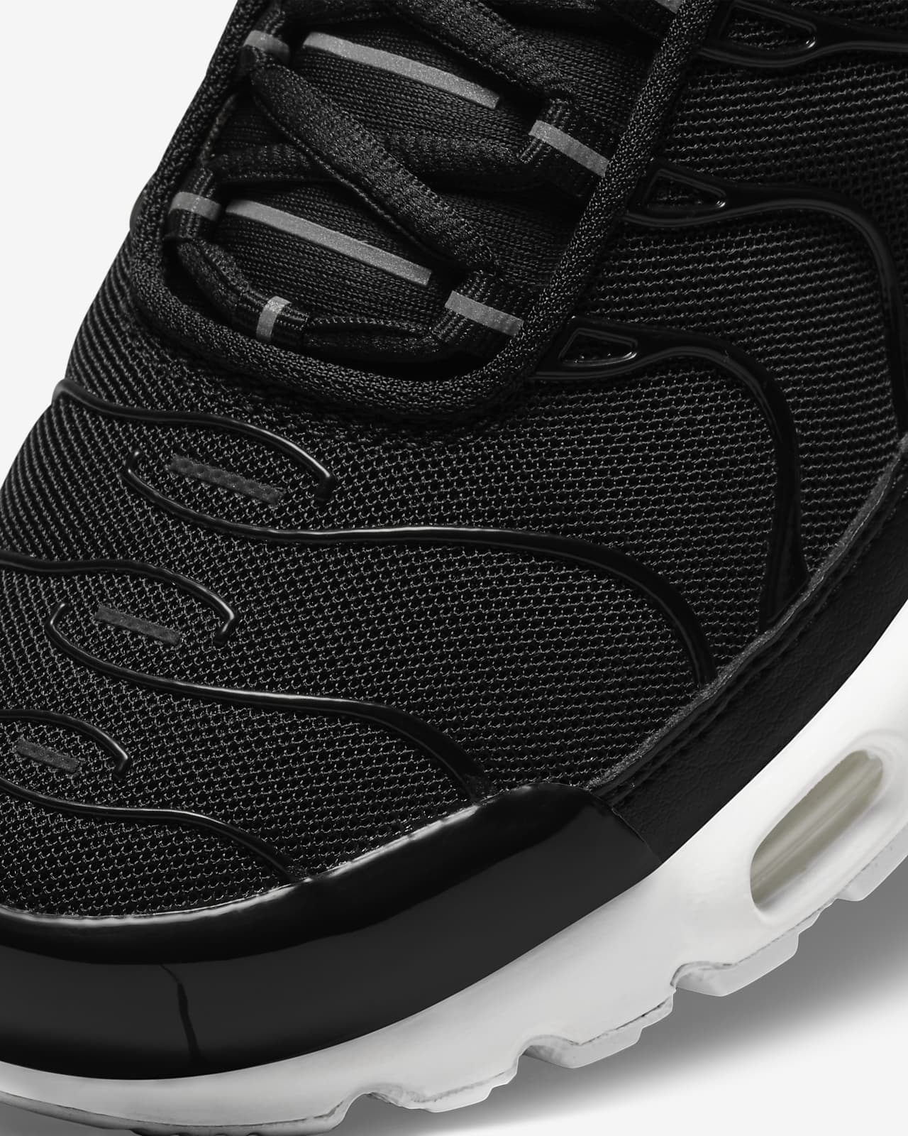 Nike Air Max Plus Women's Shoes ساعة بلاك دايموند