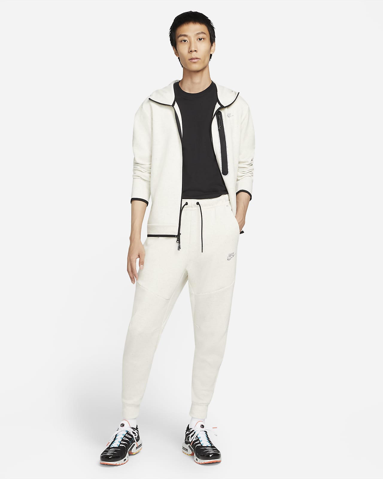 nike tech fleece jogging suit