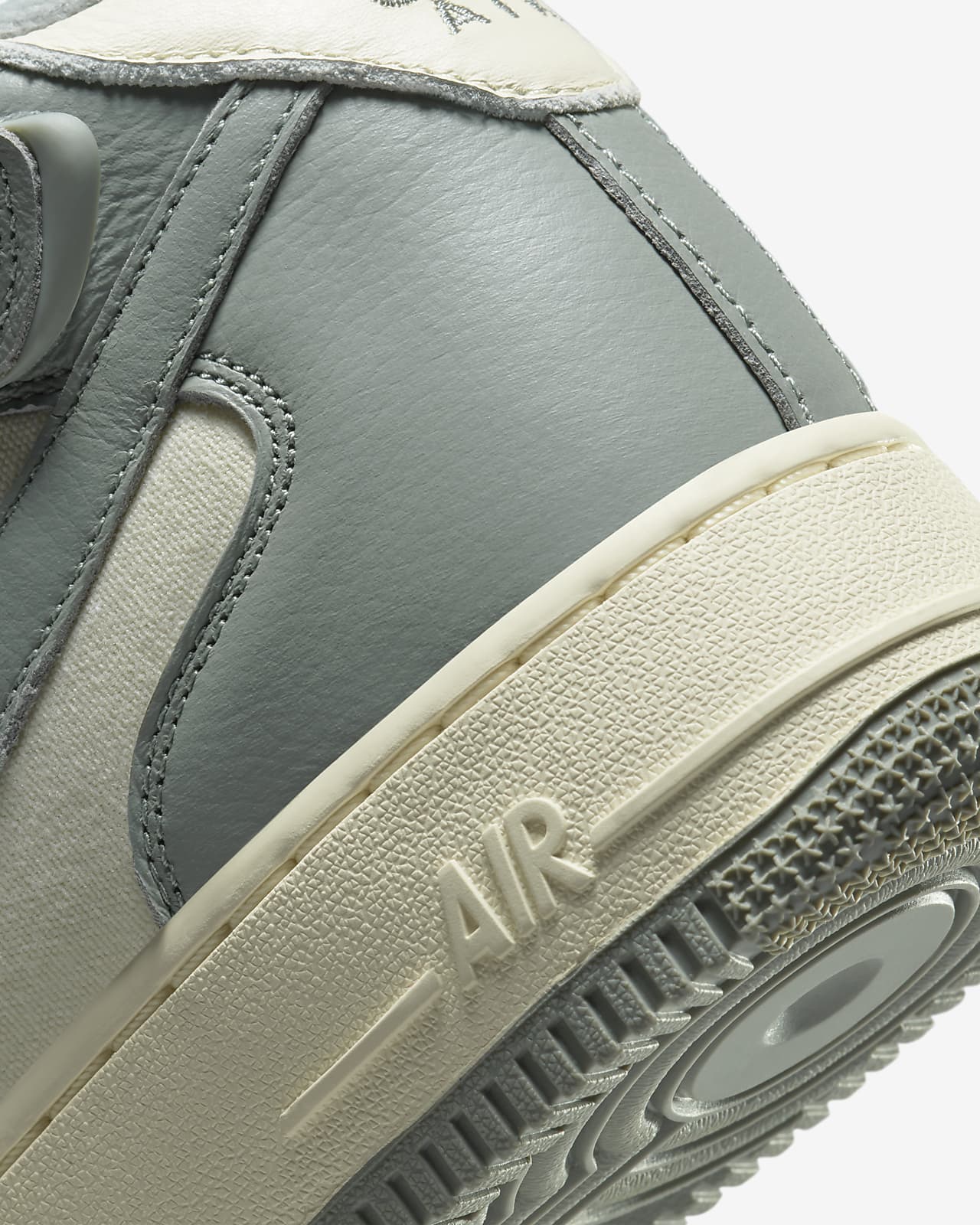 Nike Air Force 1 Mid '07 Premium Men's Shoes