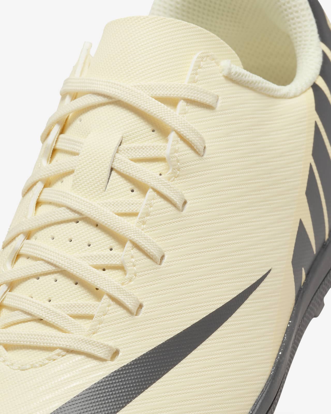 Nike mercurial vapor club junior astro turf on sale trainers