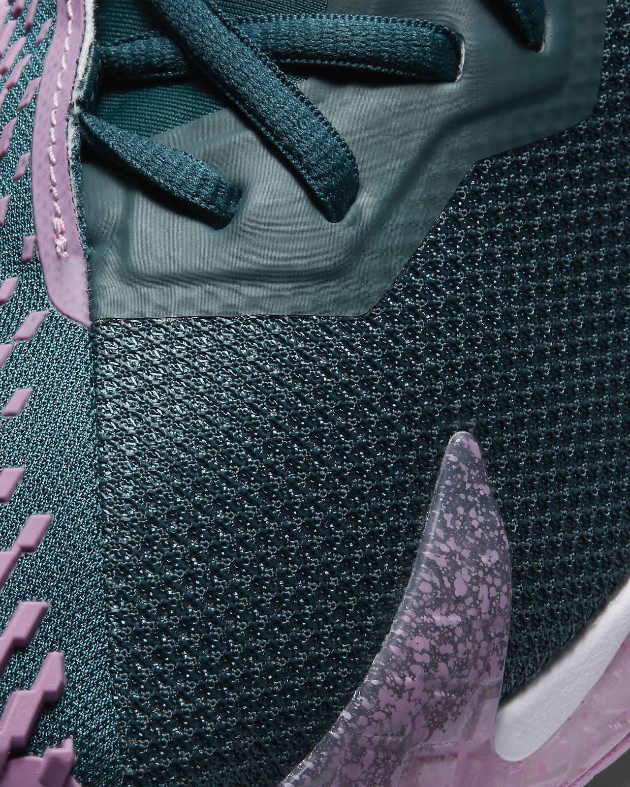Nike Air Zoom Cage 3 Gray Pink