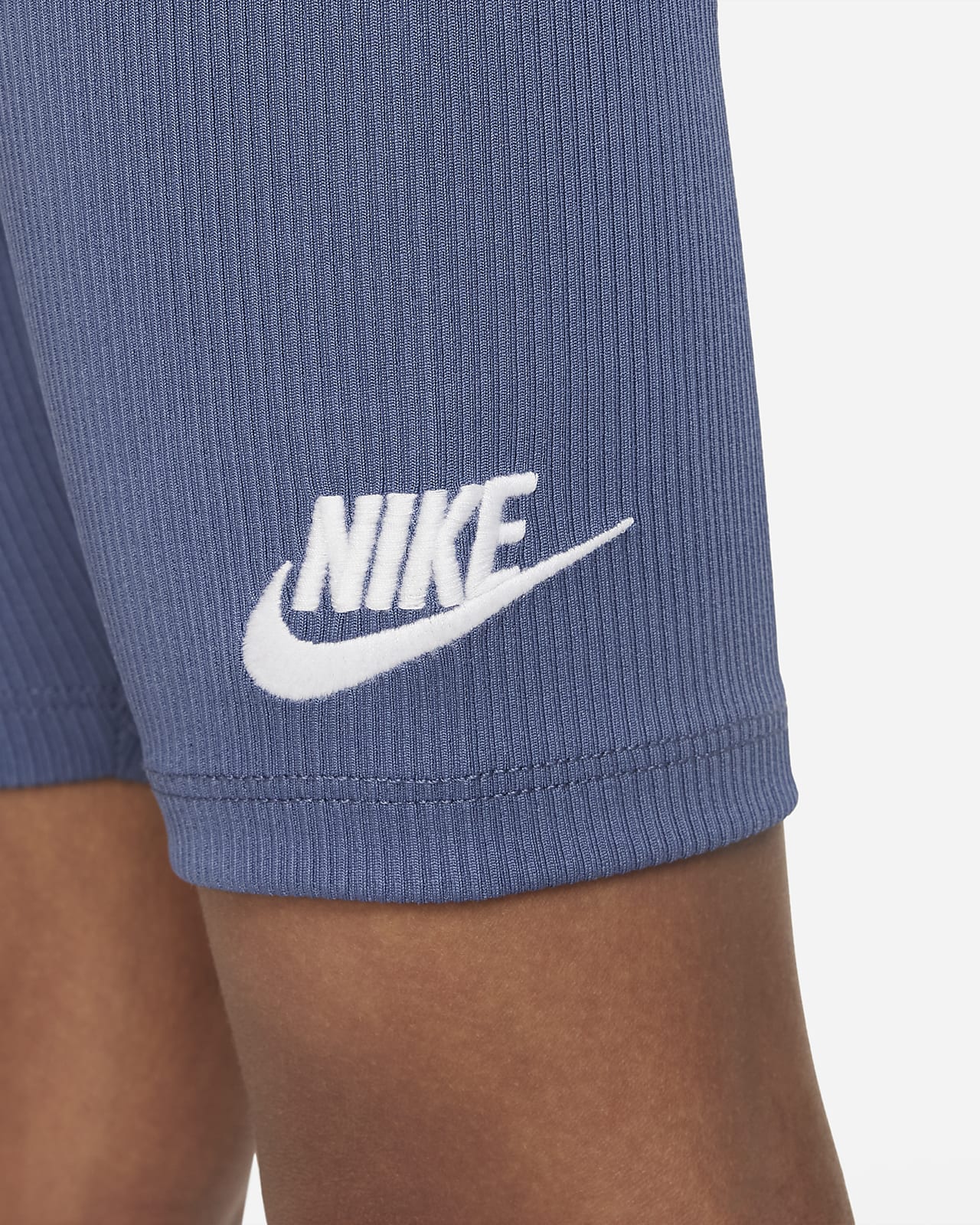 Nike Sportswear Shorts Set Little Kids' 2-Piece Set.