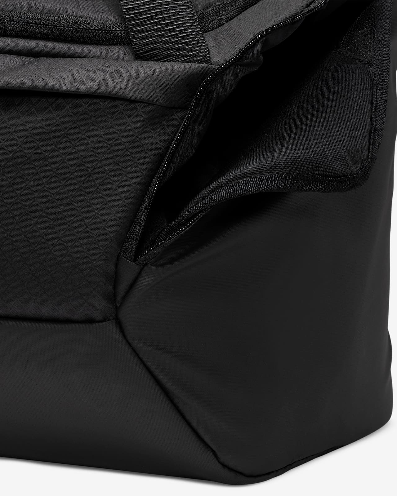 Nike Brasilia Winterized Training Duffel Bag (Small, 41L). Nike HR