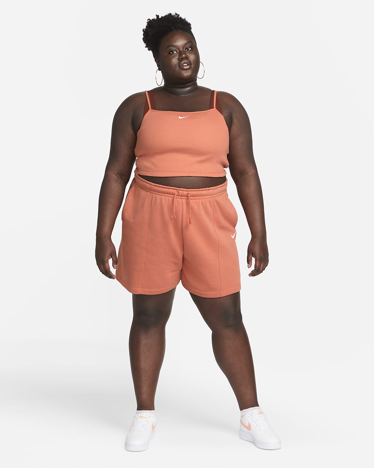 Top corto de tela rib para mujer Nike Sportswear Essential (talla grande).  Nike.com