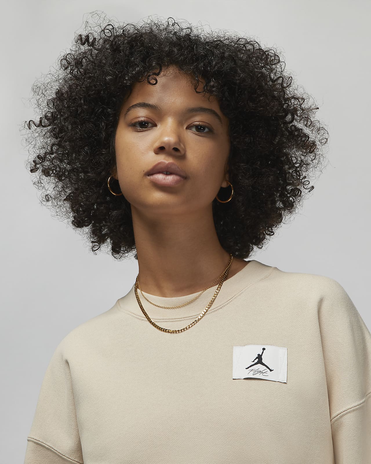 nike sweatshirt with necklace