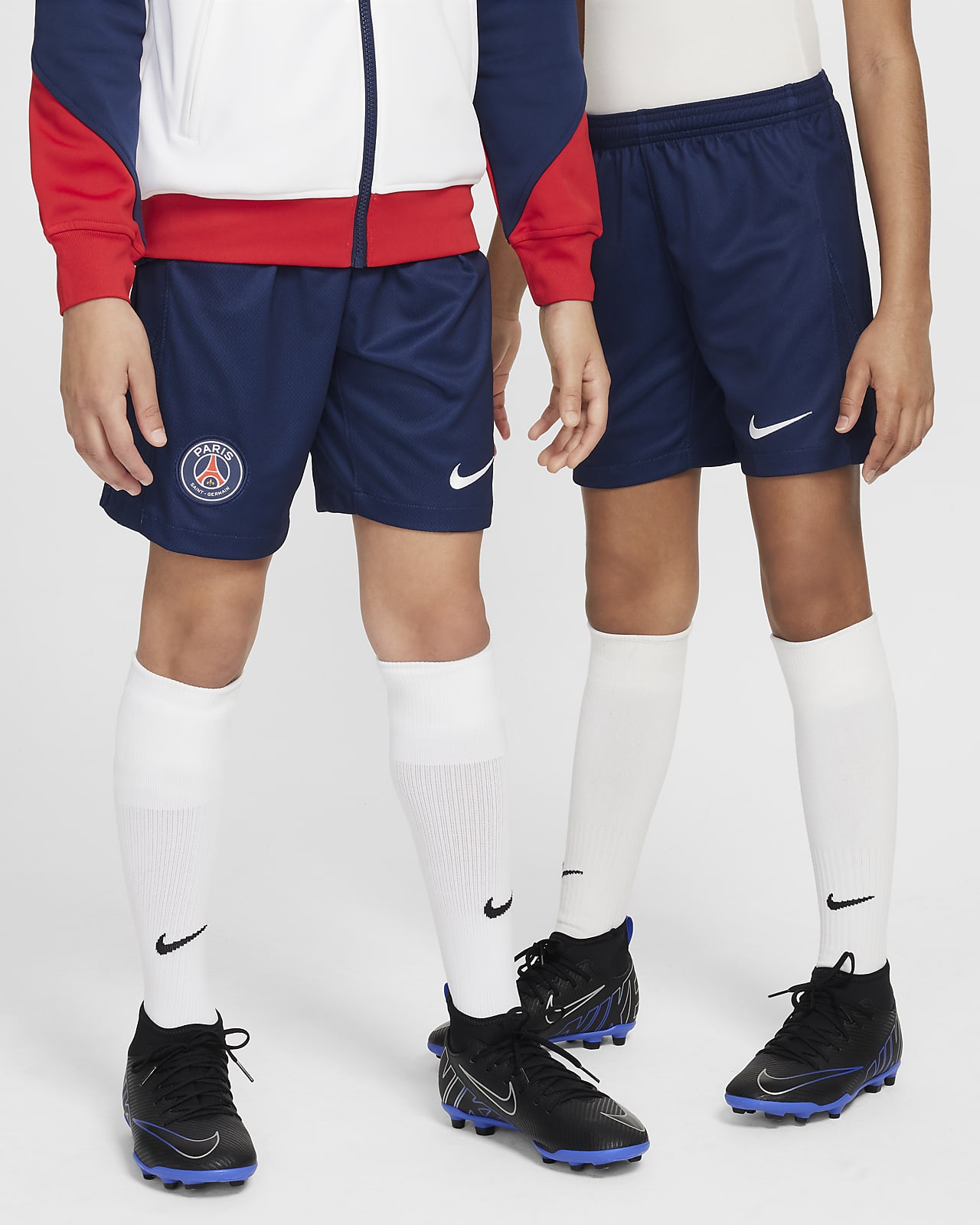 Paris Saint-German 2024/25 Stadium Home Older Kids' Nike Dri-FIT Football Replica Shorts
