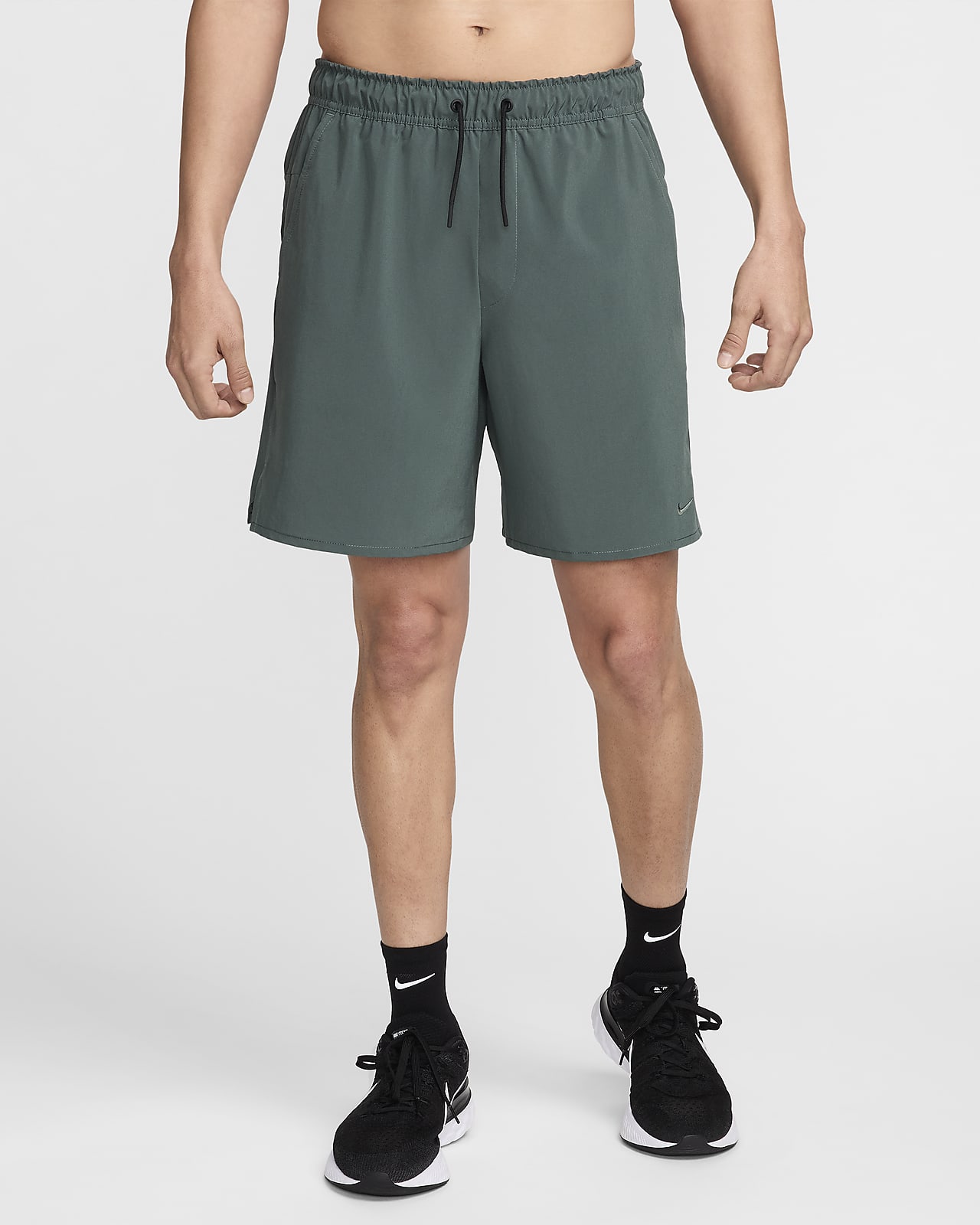 Ofodrade mångsidiga shorts Nike Unlimited Dri-FIT 18 cm för män