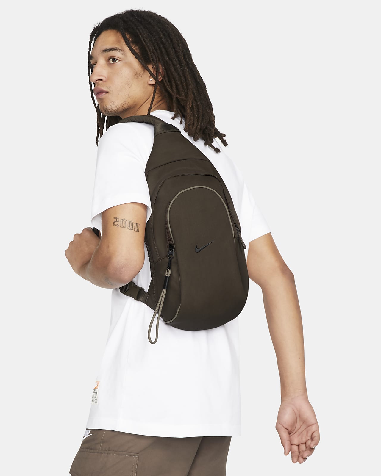 Nike Sportswear Essentials Bolso (8 l). Nike ES