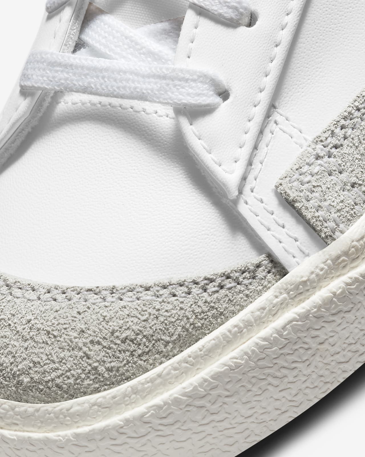 nike blazer low gris