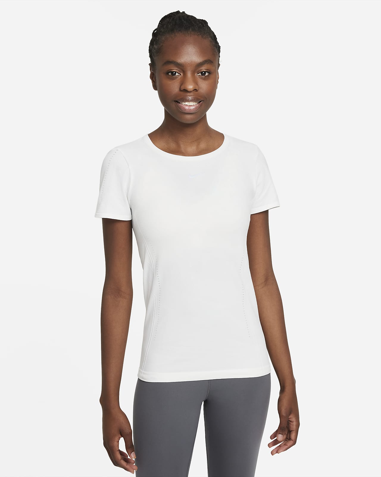 NIKE ADV Aura T-Shirt - White - Women's - Size: L