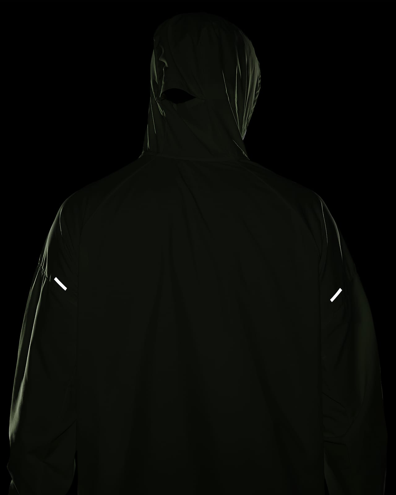 nike running run wild pack shield jacket in black