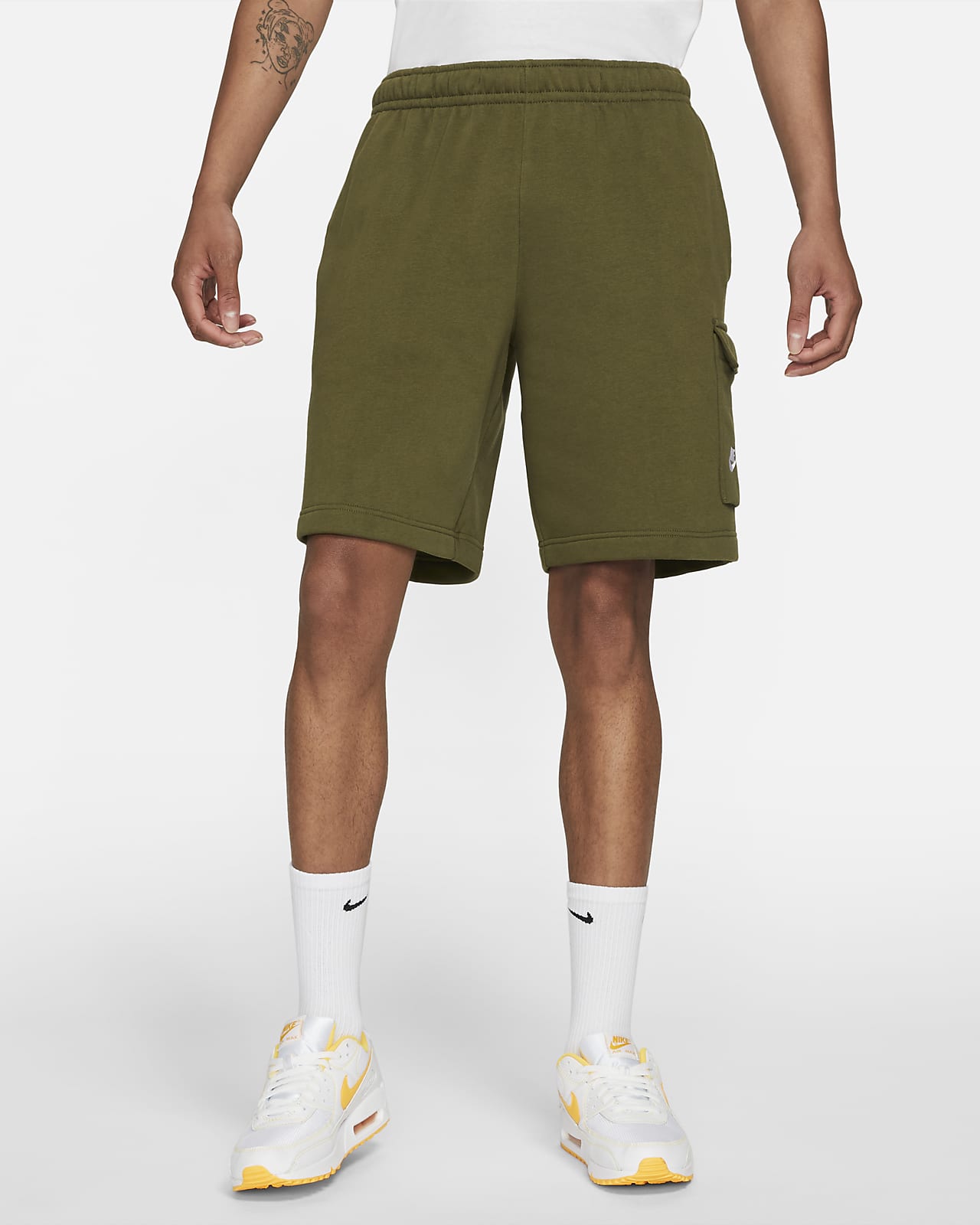 nike sportswear club cargo shorts