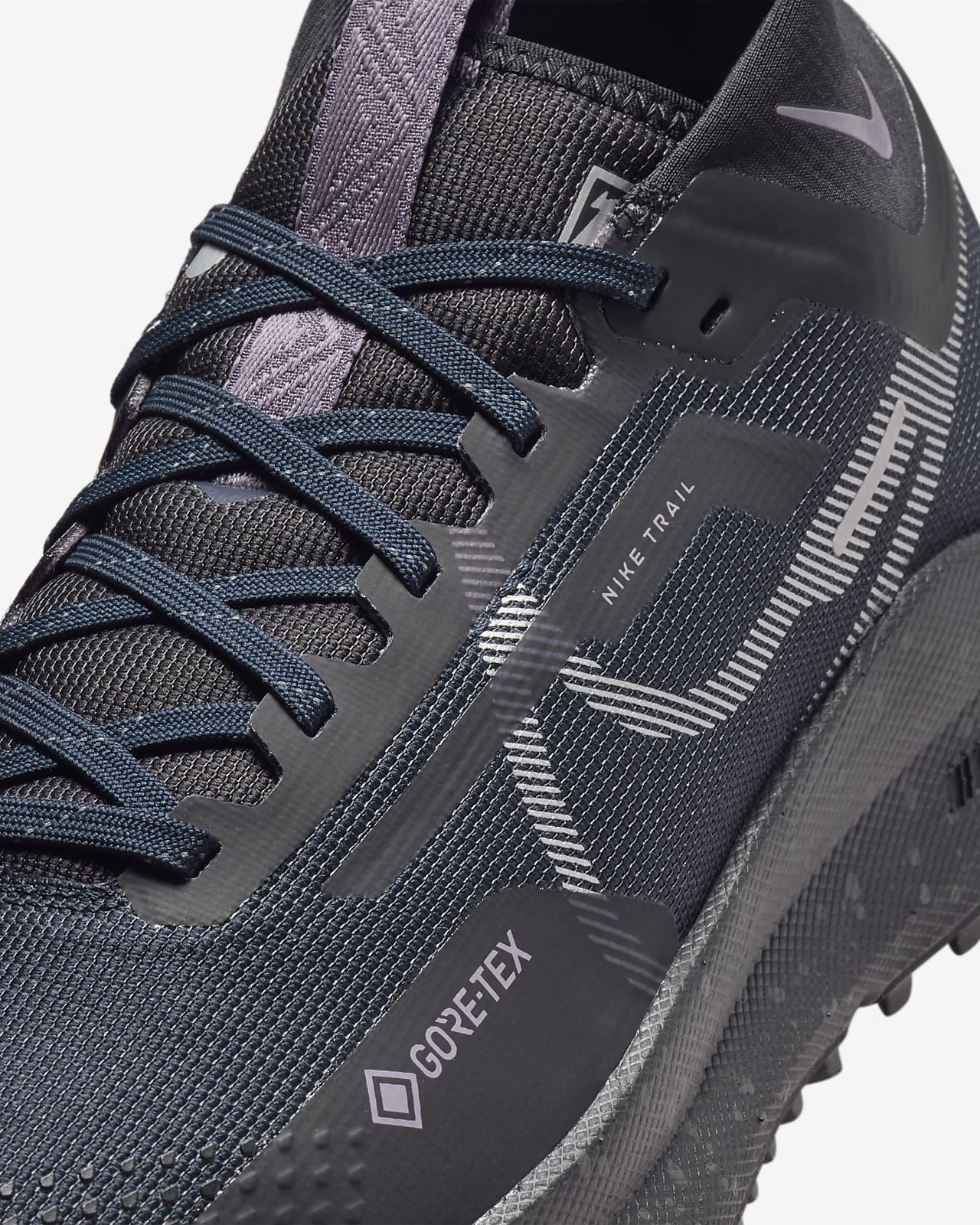 Nike Pegasus Trail 4 GORE-TEX Women's Waterproof Trail Running Shoes