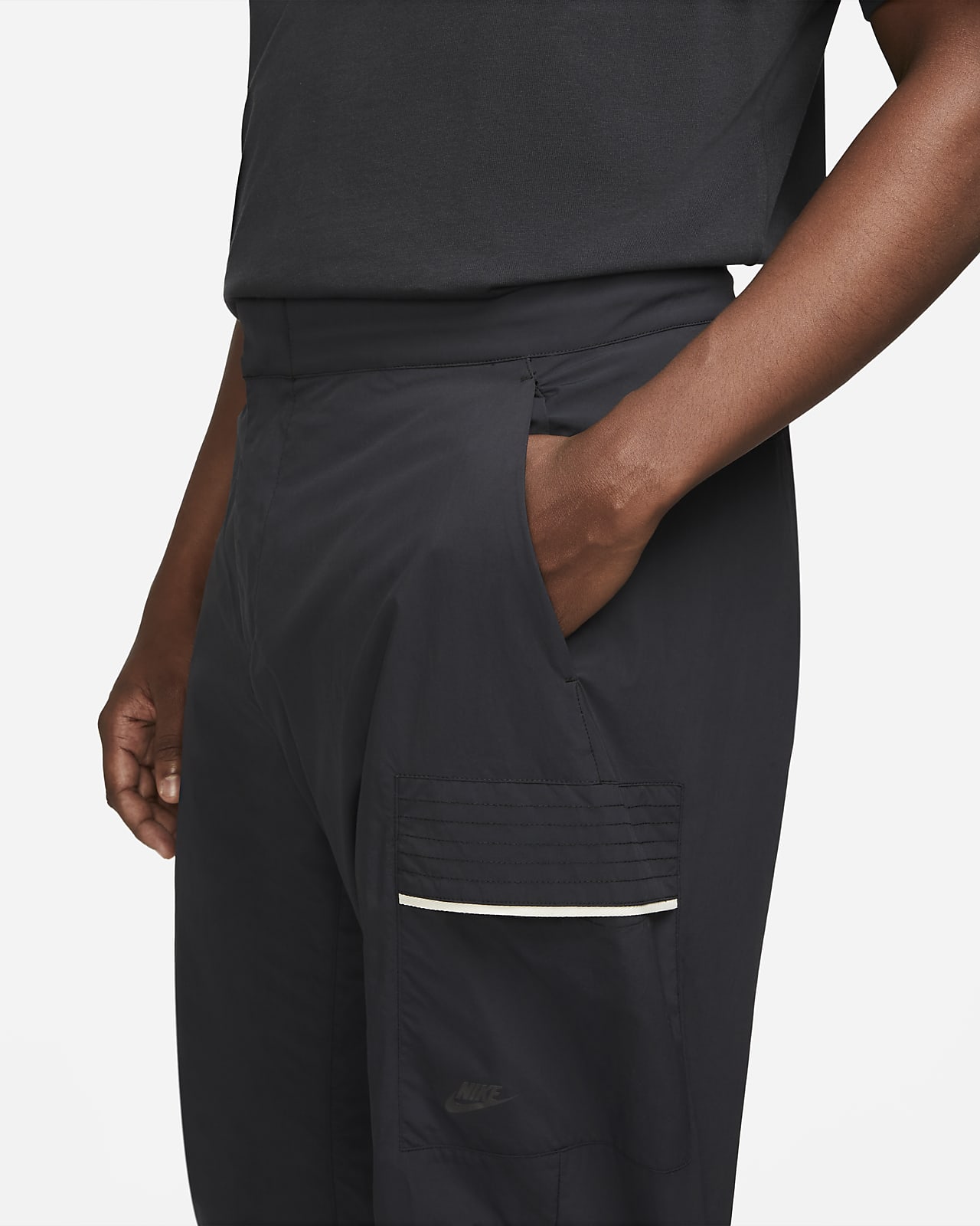 Nike Sportswear Style Essentials Men's Utility Trousers. Nike LU