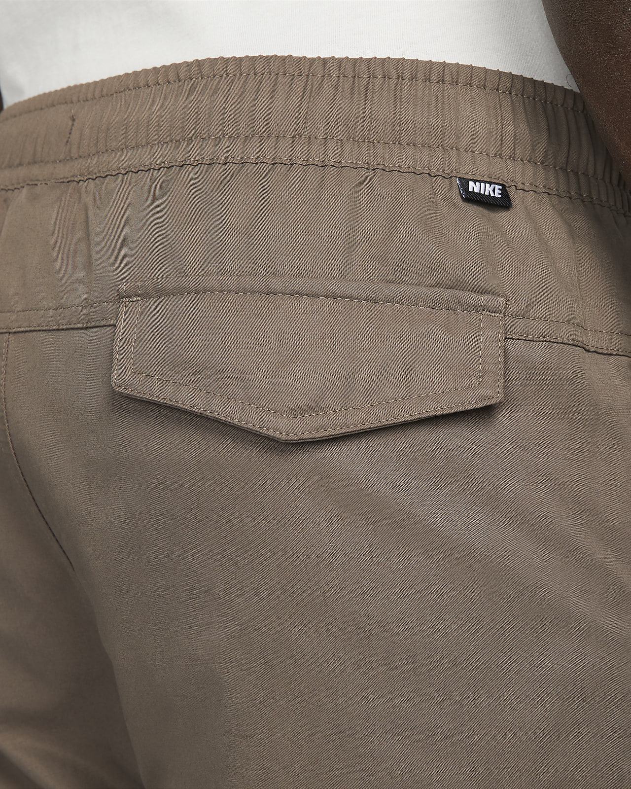 Nike Sportswear Men's Unlined Utility Cargo Trousers. Nike PT