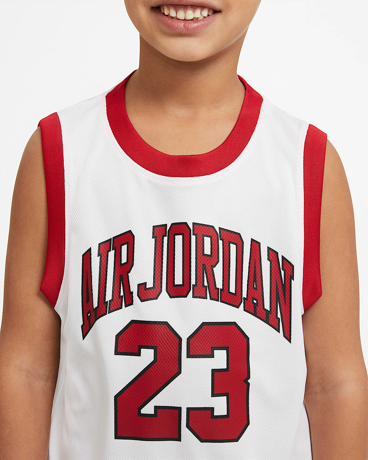 Conjunto de playera y shorts para niños talla pequeña Jordan. Nike.com