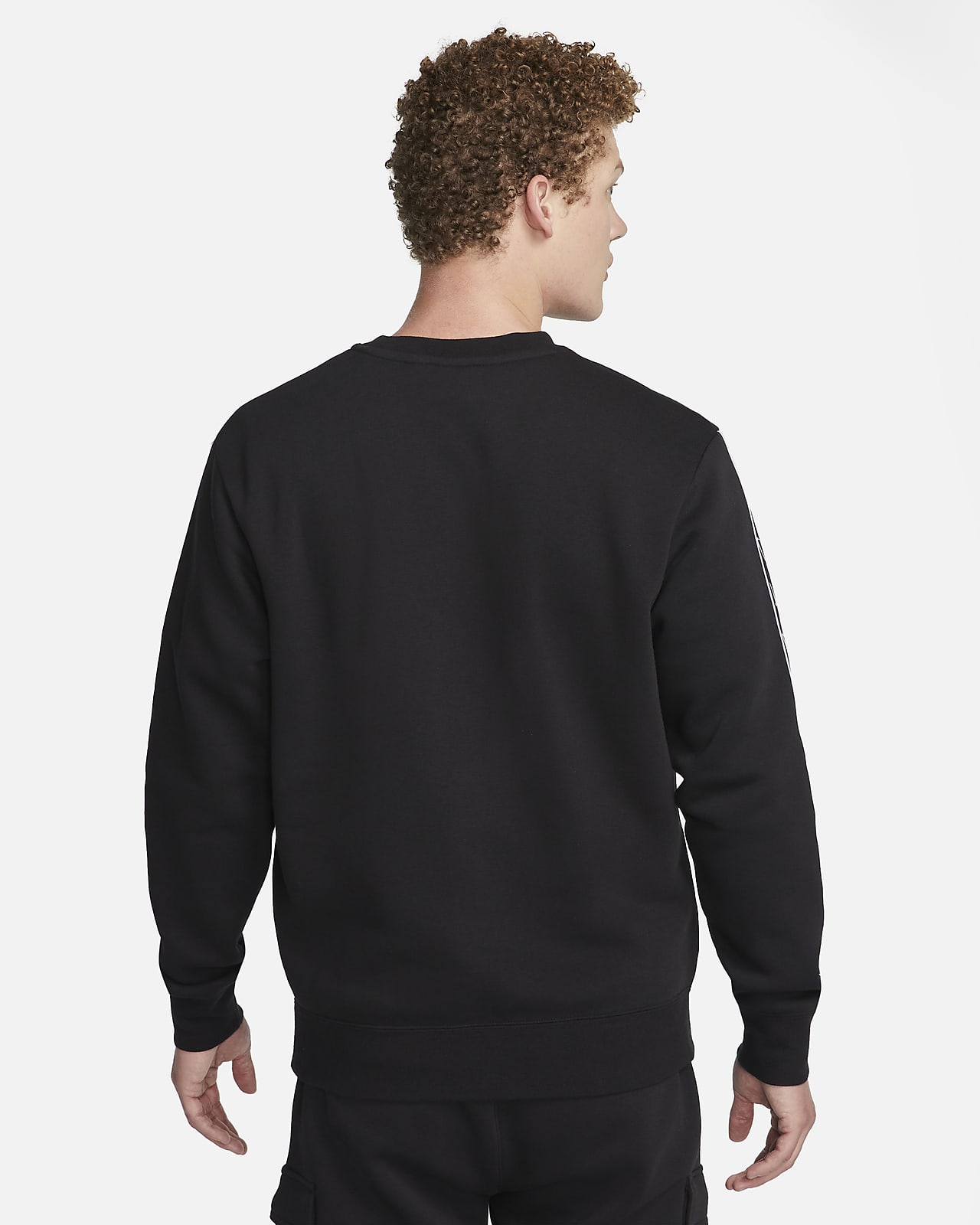 Nike Sportswear Repeat Men's Fleece Sweatshirt. Nike AE