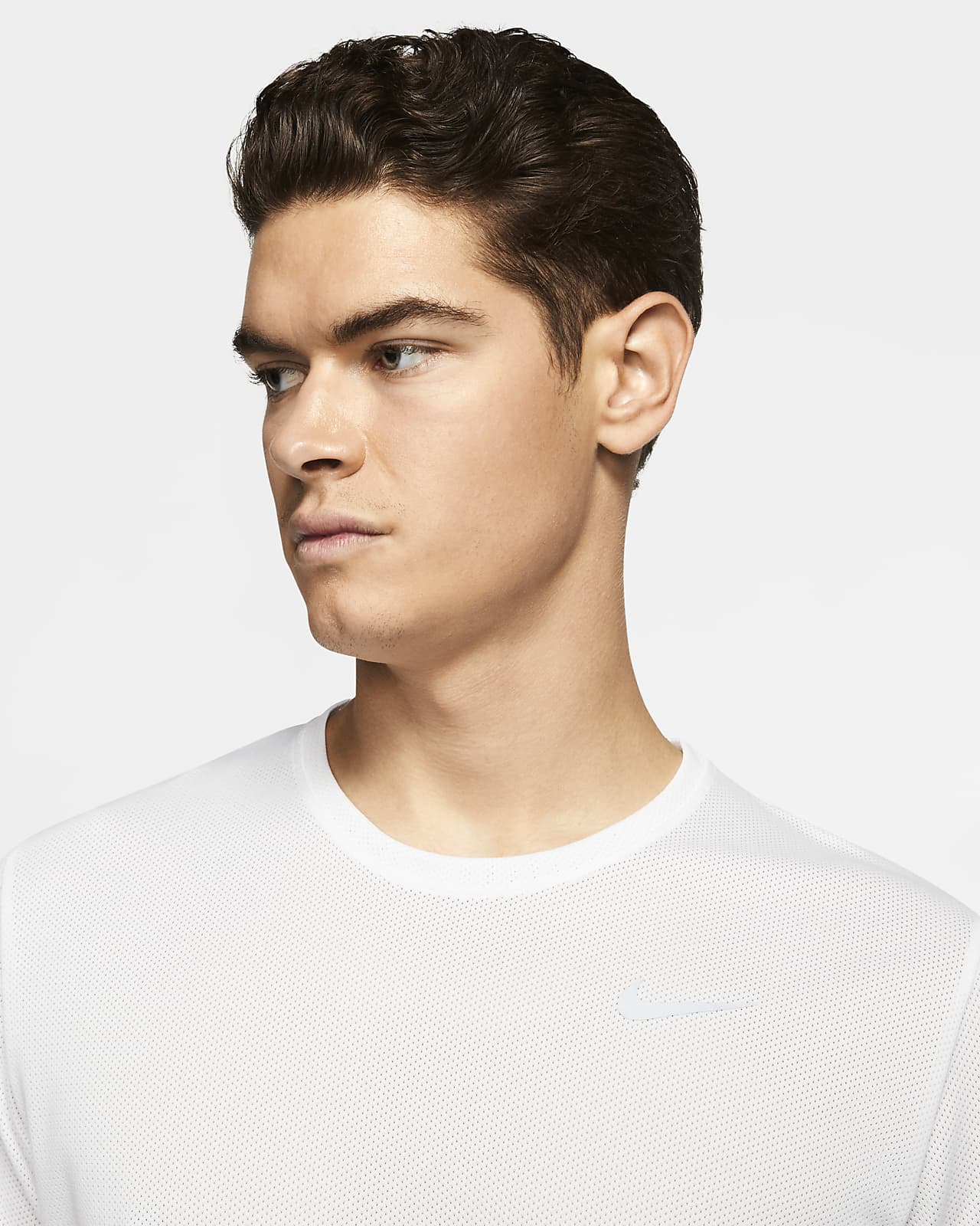 Nike Breathe Men's Running Top. Nike AT
