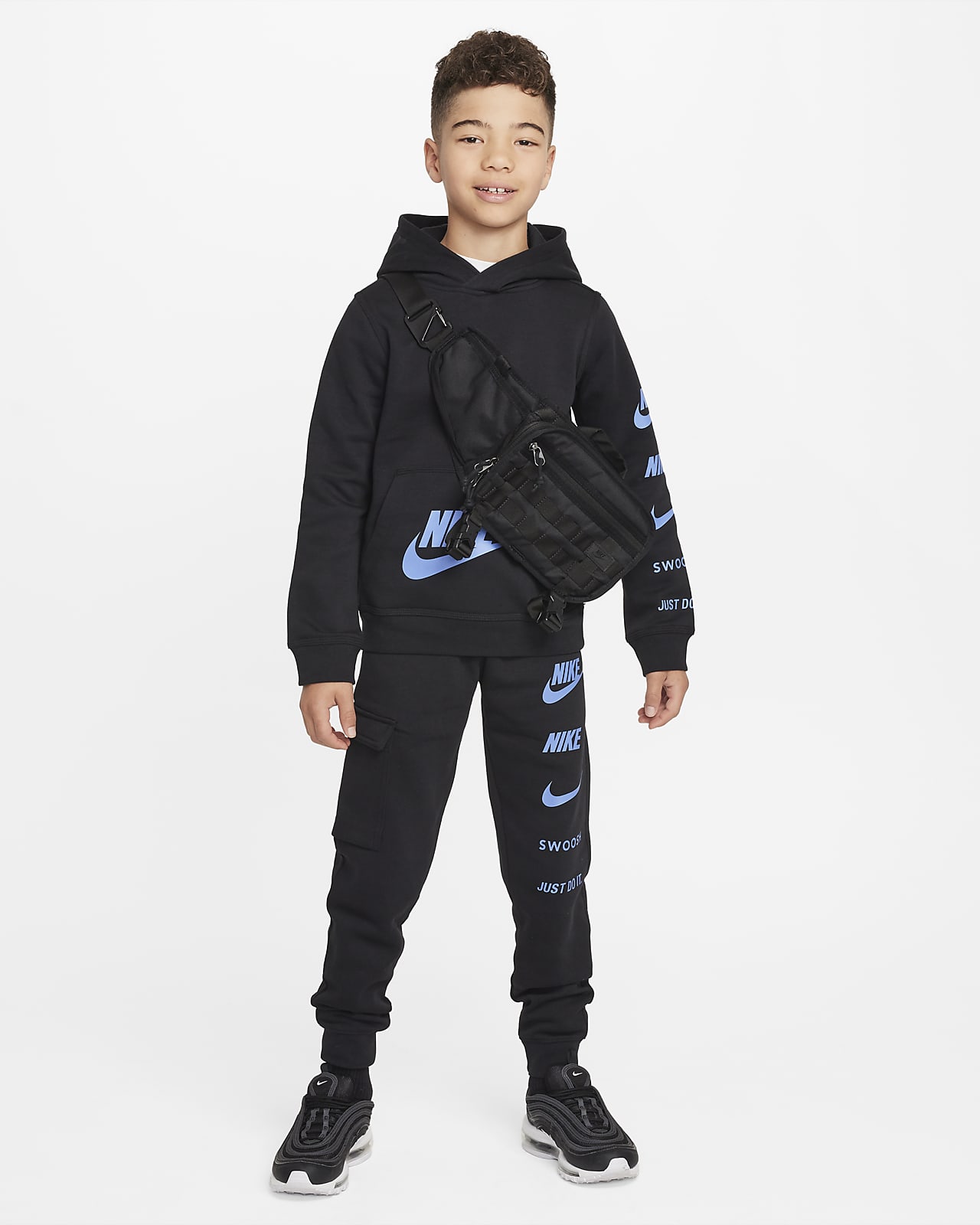 gans Bederven Vervagen Nike Sportswear Older Kids' (Boys') Fleece Cargo Trousers. Nike CA