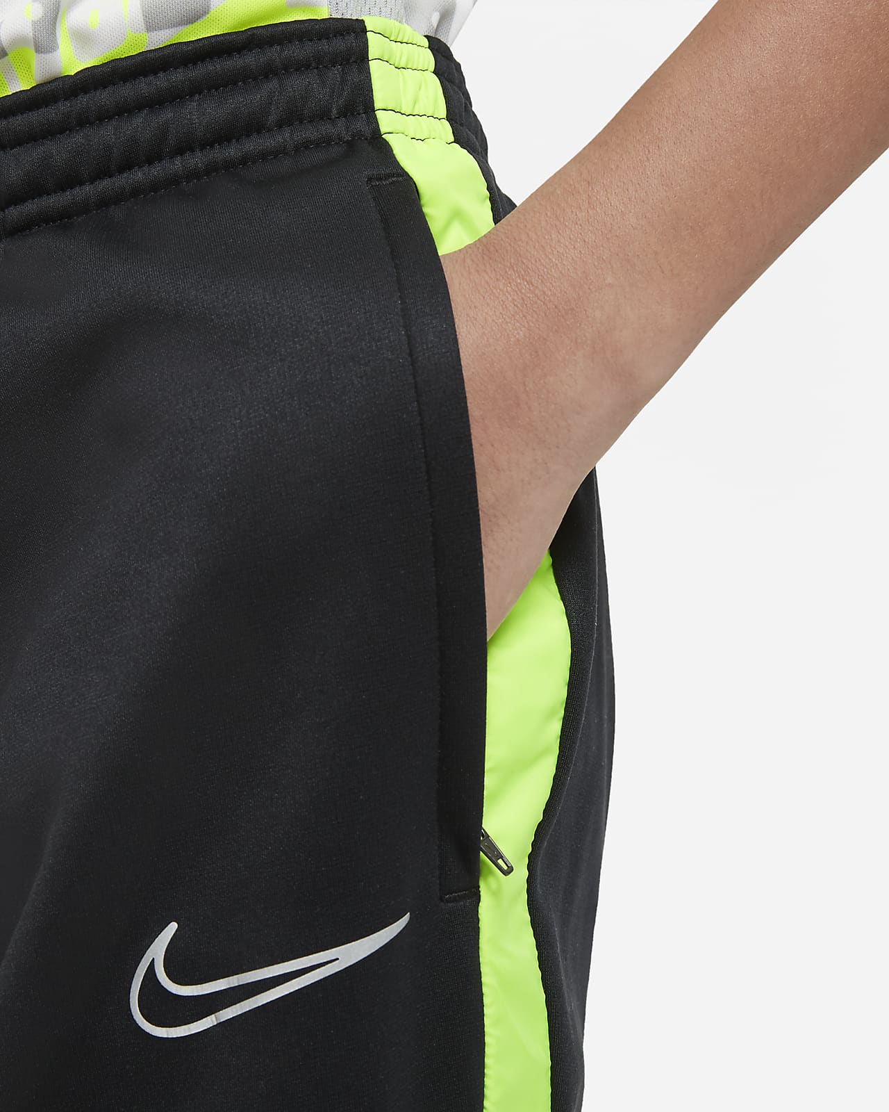 nike therma academy top