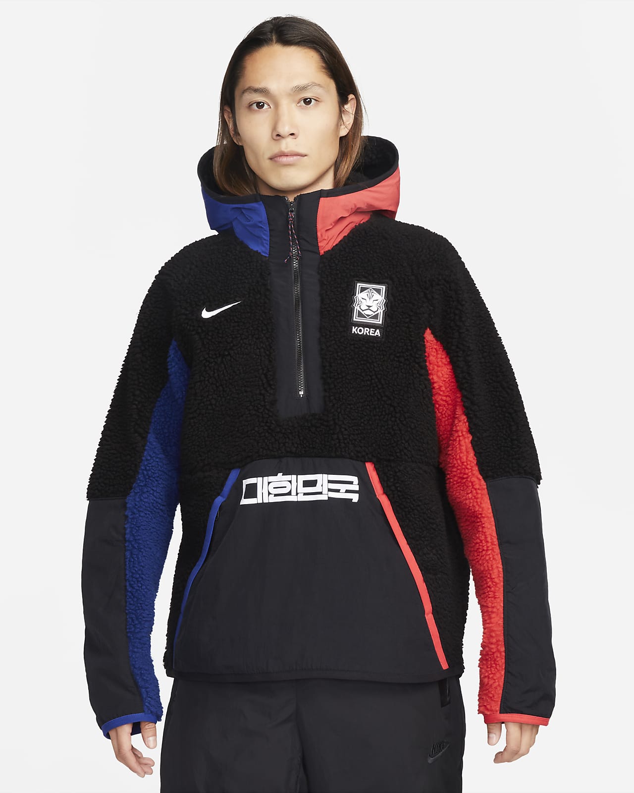 Korea Men's 1/2-Zip Hoodie. Nike SA