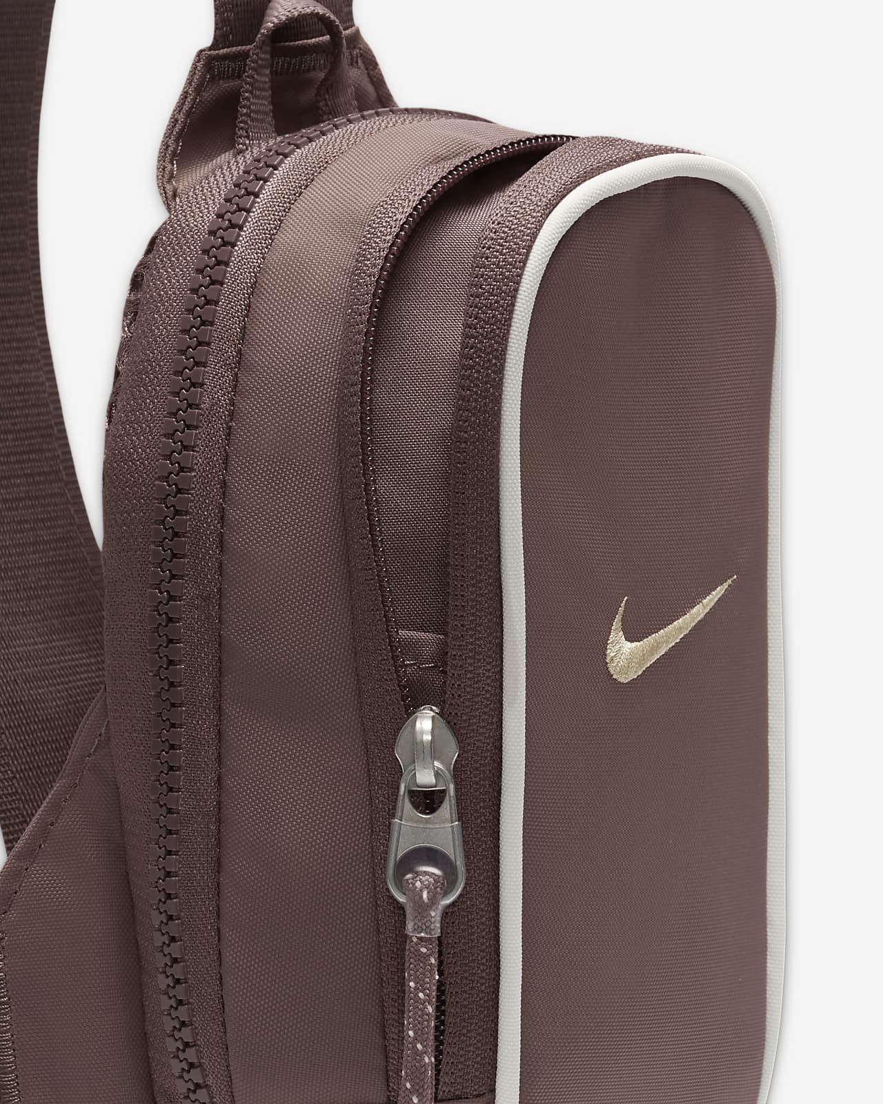 Ferie mel Dem Nike Sportswear Essentials-crossbody-taske (1 liter). Nike DK