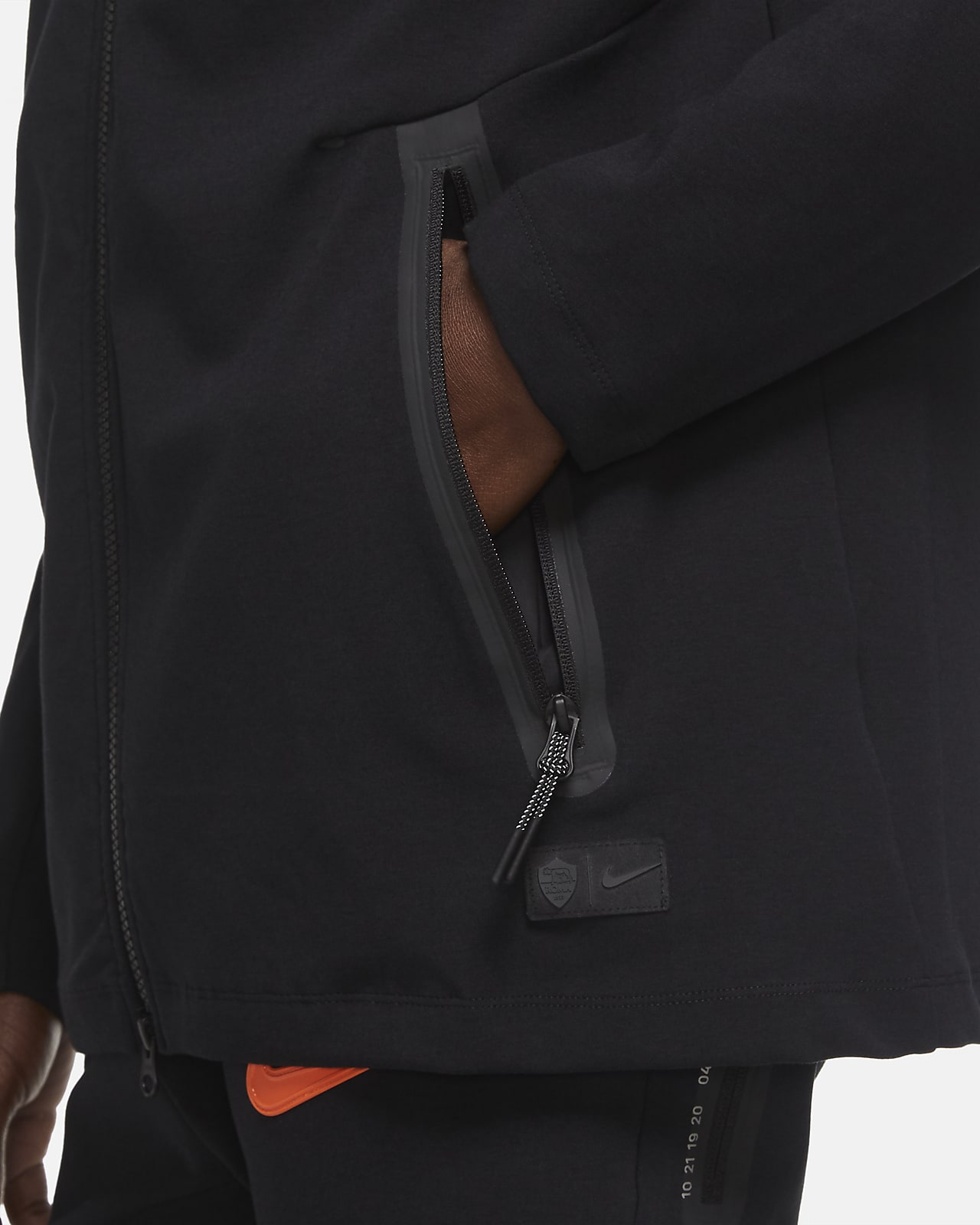 as roma nike tech fleece